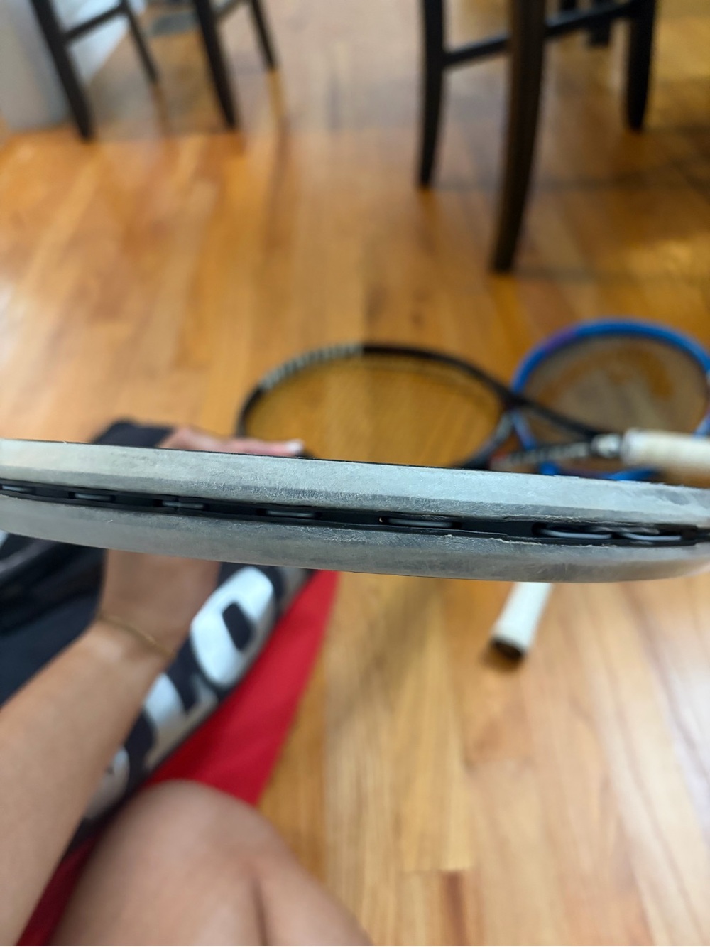 Black and Red Tennis Racquet — Performance Racket gamma - Picture 5 of 6